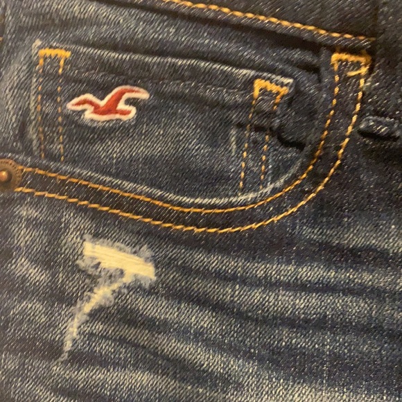 Hollister Ripped Jeans - Picture 4 of 9